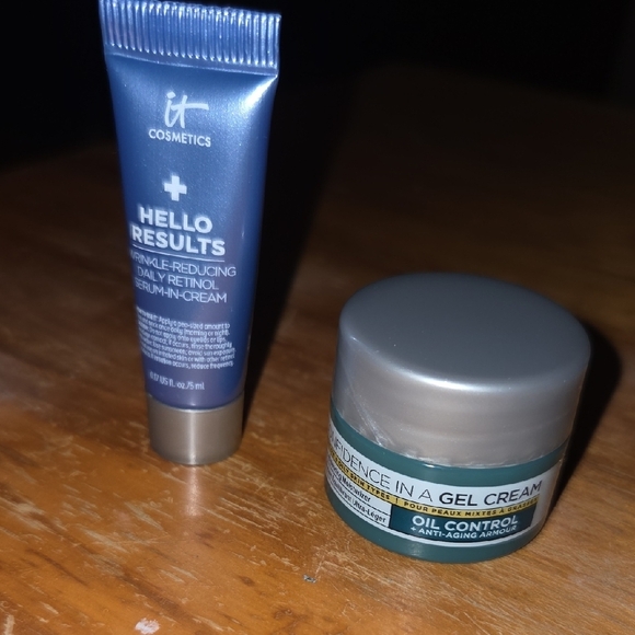 🍀 IT Cosmetics Hello Results Serum & Cinfidence in a Gel Cream Set - Picture 1 of 4
